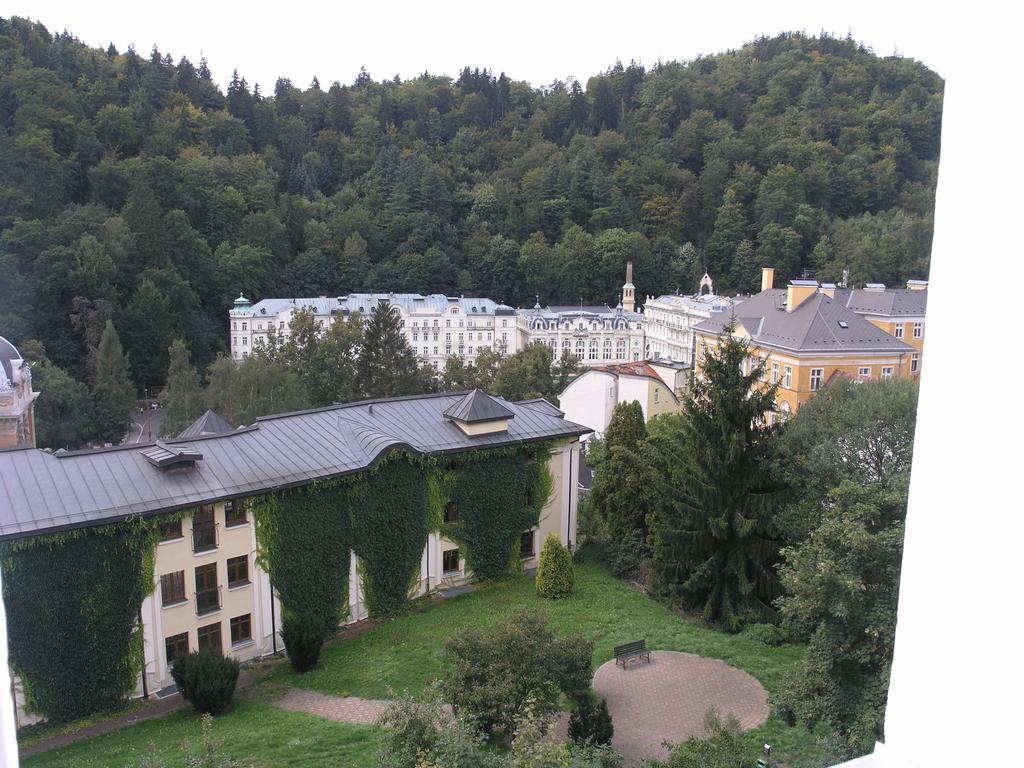Apartamento Apartmán LUX Škroupova Karlovy Vary Exterior foto